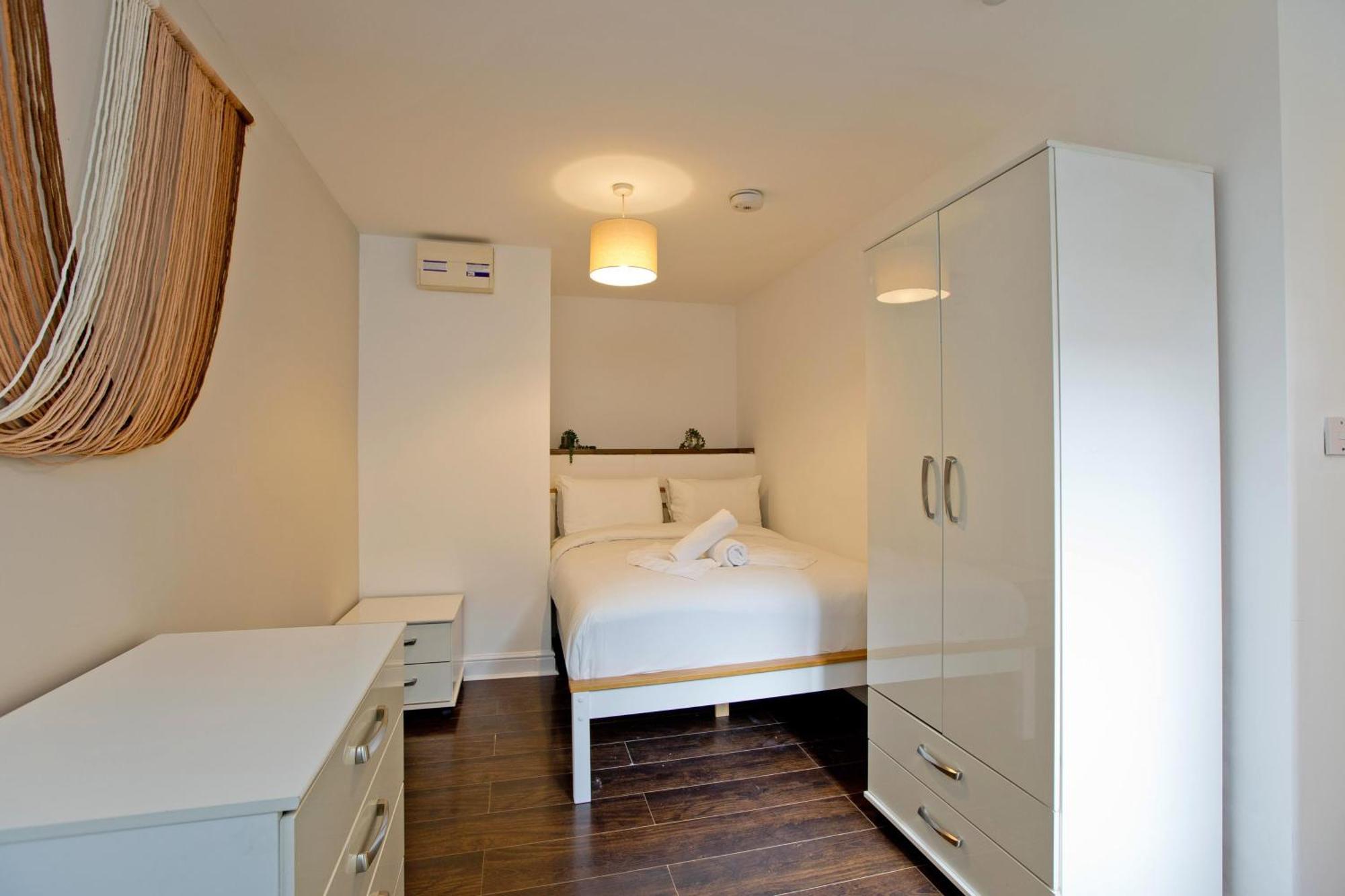 Imperial Corner House-Whitechapel Apartment Londen Buitenkant foto