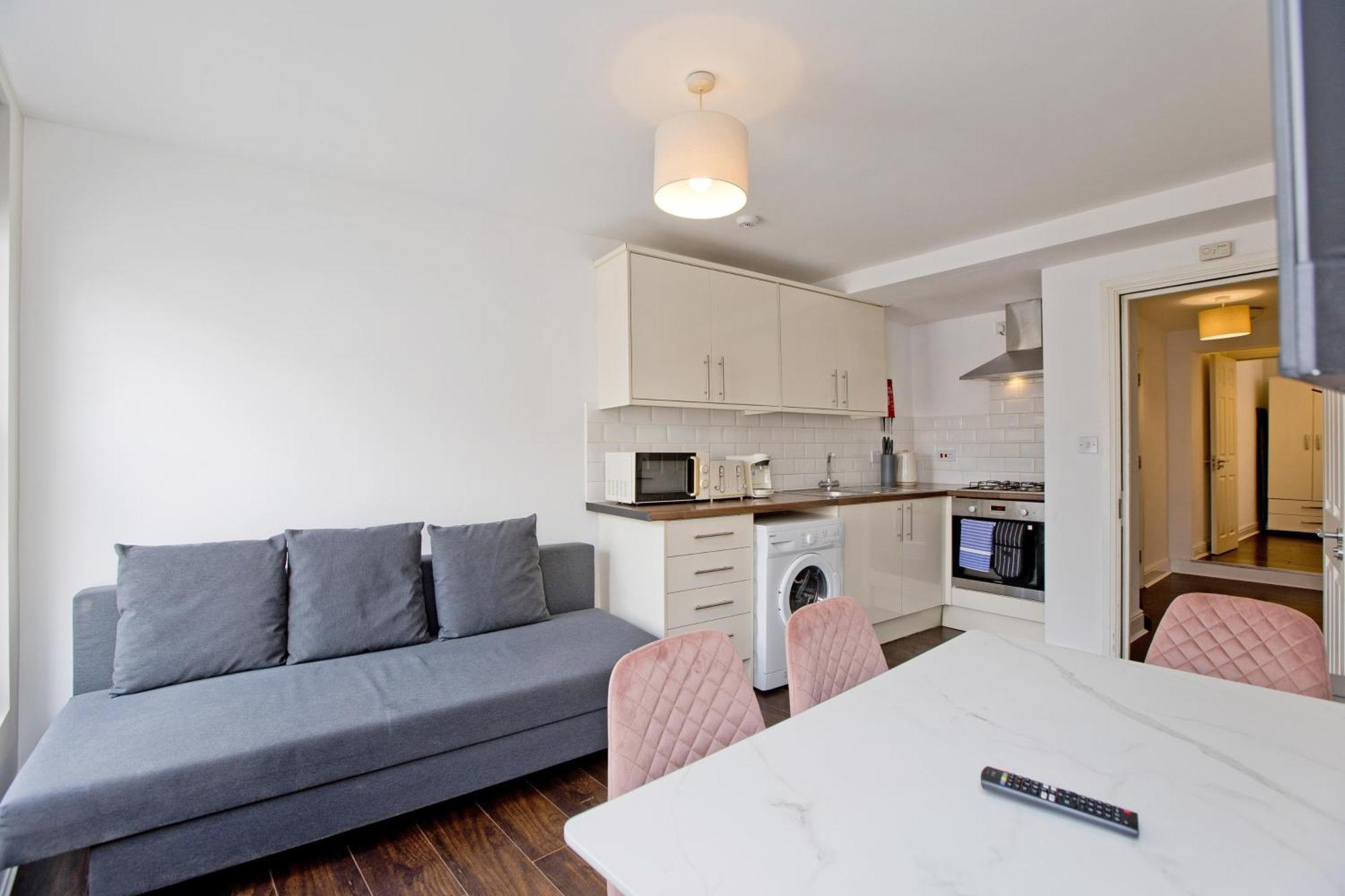 Imperial Corner House-Whitechapel Apartment Londen Buitenkant foto
